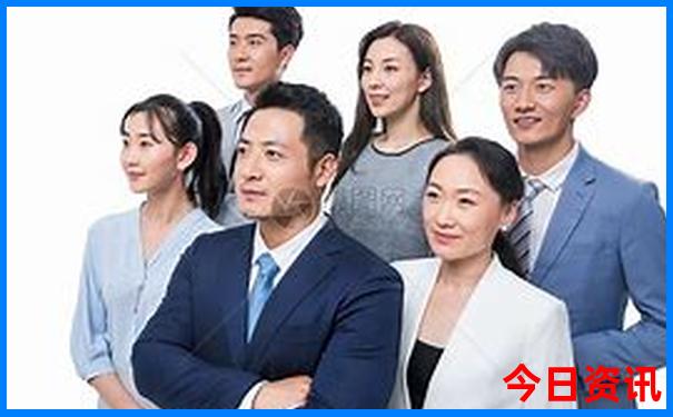 夏天穿宽松还是紧身凉快